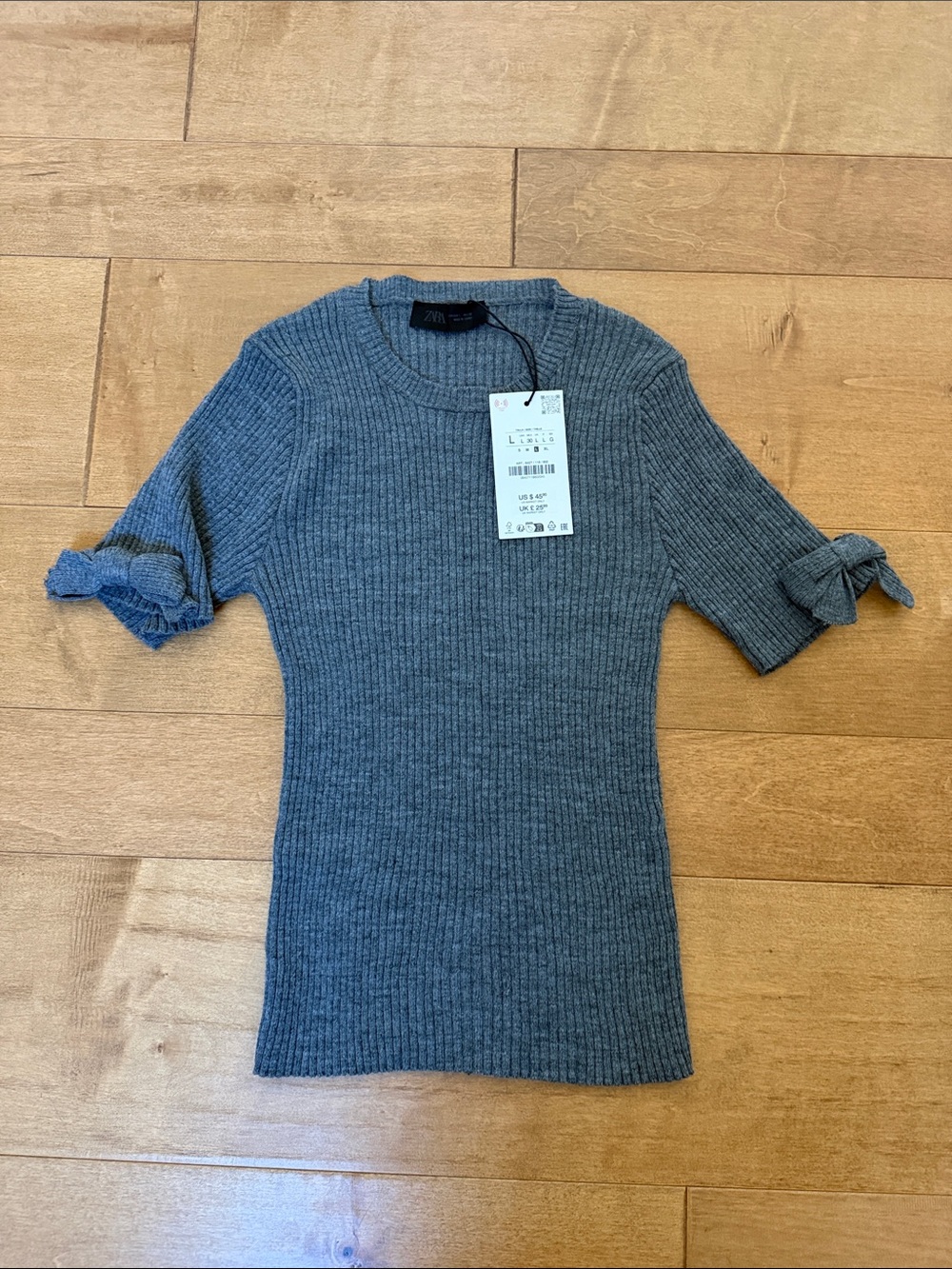 Zara Gray Ribbed Crewneck Short-Sleeve Sweater with Tie Cuffs